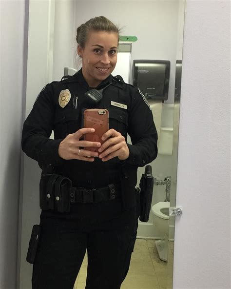 what is it like dating a female police officer